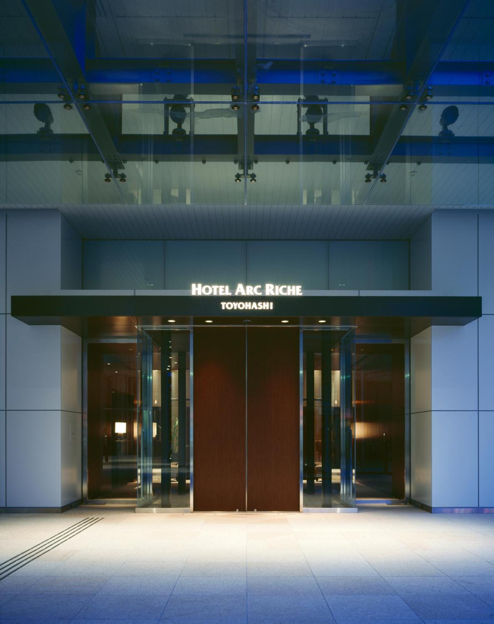 Hotel Arc Riche Тоёхаси Экстерьер фото